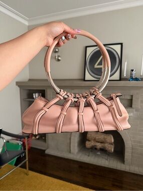 Elegant Women’s Ring-Handle Shoulder Bag in Dusty Pink
